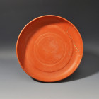 ARQUEOLOGÍA. ROMA. Plato (ss. I-IV d.C.). Terra sigillata. Diámetro 28 cm. Fragmentado y restaurado.