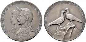  HISTORISCHE MEDAILLEN   SCHÜTZENMEDAILLEN   DEUTSCHLAND   Wilhelm II. 1888-1918   (D) AR-Medaille o.J., nicht signiert. Auf die Silberhochzeit des Ka...