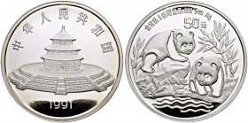 CHINA 
 Volksrepublik 
 50 Yuan 1991. Panda. 5 Unzen Feinsilber. 155.55 g. KM 353. 5.000 Exemplare geprägt. Polierte Platte.