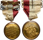GROSSBRITANNIEN 
 George V. 1910-1936. Freimaurer-Abzeichen 1923-1937. Vergoldeter Freimaurer-Orden in einem 9 Karat-Goldring mit gravierter Inschrif...