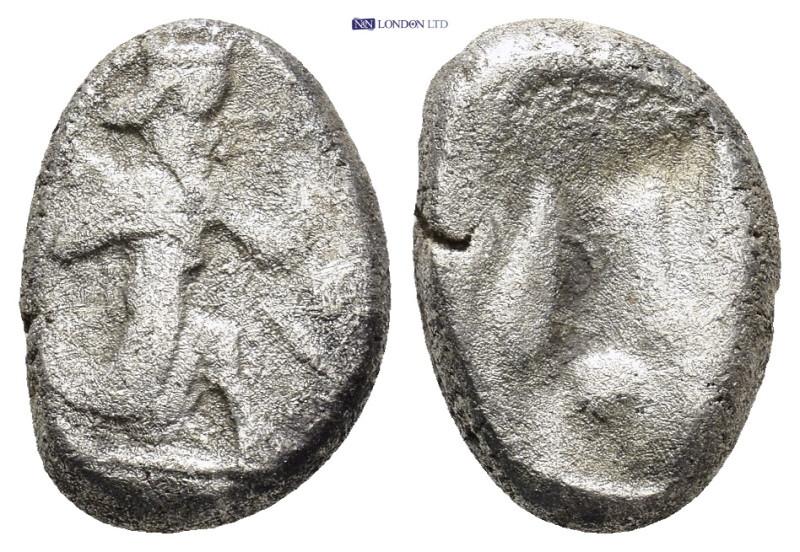 Kings of Persia. Xerxes II or Darios II AR Siglos. (17mm, 5.24 g) Sardis c. 485-...