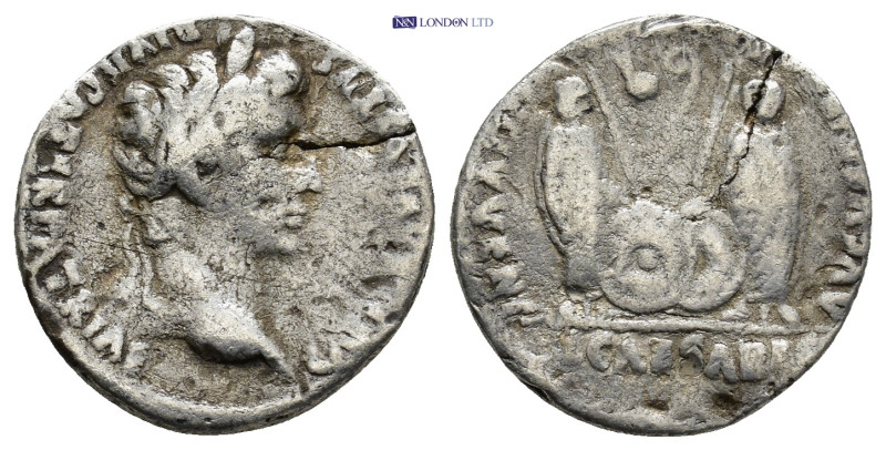 AUGUSTUS (27 BC-AD 14). Denarius. (17mm, 3.61 g) Lugdunum (Lyon). Obv: CAESAR AV...