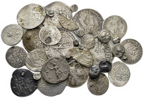 Mixed lot 32 pieces. SOLD AS SEEN NO RETURNS.