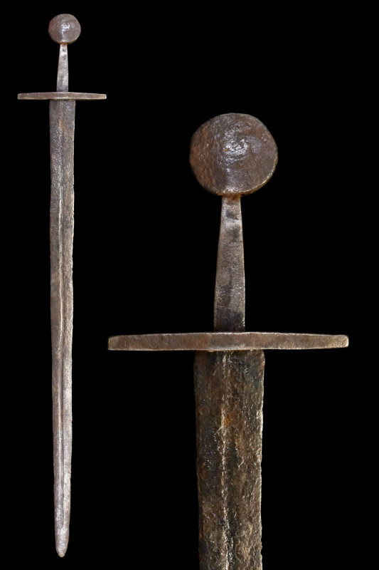 MEDIEVAL SWORD WITH ROUND POMMEL

 Ca. 1250-1350 AD
 An iron sword of Oakshot...