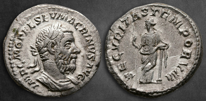 Macrinus AD 217-218. Rome
Denarius AR

20 mm, 2,71 g

IMP C M OPEL SEV MACR...