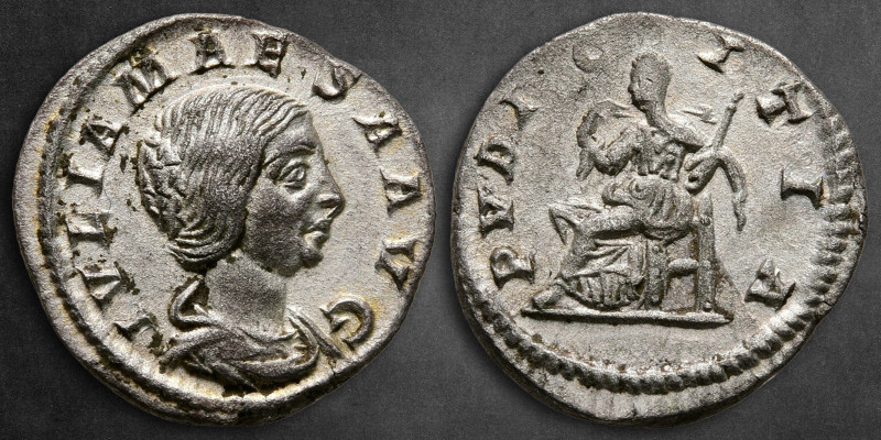 Julia Maesa. Augusta AD 218-224. Rome
Denarius AR

18 mm, 2,99 g

IVLIA MAE...