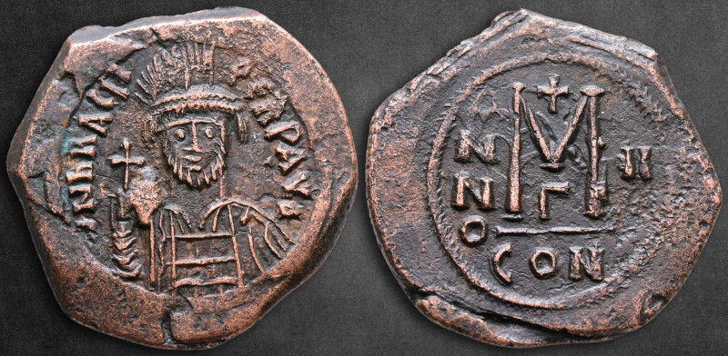 Heraclius AD 610-641. Constantinople
Follis or 40 Nummi Æ

33 mm, 11,60 g

...