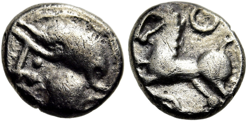 GALLIEN. ÖSTLICHES MITTELGALLIEN 
Haeduer. Quinar ø 12mm (1,65g). 100 - 50 v. C...