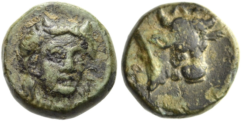 AEOLIS. LARISA PHRIKONIS 
AE ø 10mm (1,27g). 4. Jh. v. Chr. Vs.: Kopf der gehör...