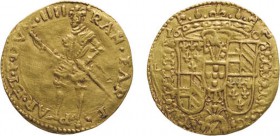 ZECCHE ITALIANE. PARMA, RANUCCIO FARNESE (1592-1622). ONGARO 1602
Oro, 3,48 gr, 21 mm, BB. Raro.
D: RAN FAR NE P AR ET P DVX IIII Il Duca in armatur...