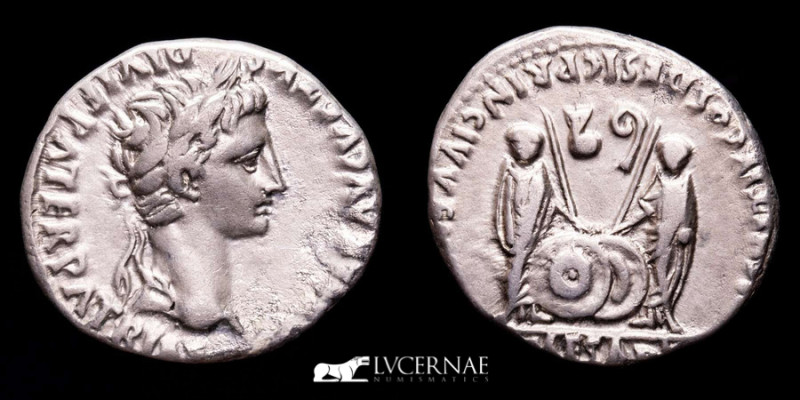 Roman Empire - Augustus (27 B.C. - 14 A.D.) Silver denarius (3,70 g. 20 mm.) Lug...