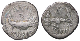 ROMANE IMPERIALI - Marc'Antonio († 30 a.C.) - Denario B. 113; Cr. 544/21 (AG g. 3,15) Due contromarche al D/

Status: BB/qBB

 Due contromarche al...