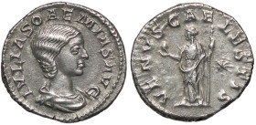 ROMANE IMPERIALI - Giulia Soemia (madre di Elagabalo) - Denario C. 8; RIC 241 (AG g. 3,29)

Status: SPL/qSPL