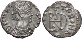 BARBARICHE - OSTROGOTI - Teodorico (489-526) - Quarto di siliqua (a nome di Anastasio, Milano) Metlich 51c (AG g. 0,67)

Status: SPL