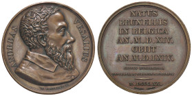 MEDAGLIE ESTERE - BELGIO - Medaglia 1820 - A Andrea Vesalio AE Opus: Binfield Ø 41

Status: bello SPL