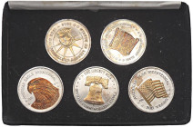MEDAGLIE ESTERE - U.S.A. - Serie 1985 - Double Eagle NI Ø 39Il centro di ogni medaglia è placcato AU 24 kt In confezione

Status: qFDC÷FDC

 Il ce...