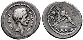 Römische Republik. C. Nummonius Vaala 42 v. Chr. 

Denar -Rom-. Männlicher Kopf nach rechts, davor C NVMONIVS, dahinter VAALA / Soldat greift nach l...