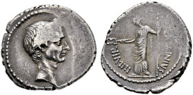 Imperatorische Prägungen. Julius Caesar † 44 v. Chr. 

Denar 43 v. Chr. -Rom-. Münzmeister L. Flaminius Chilo. Kopf Caesars mit etruskischem Goldkra...