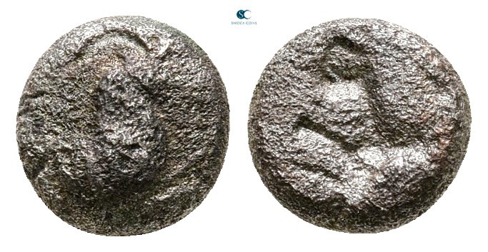 Thraco Macedonian Region. Uncertain mint circa 500 BC. 
Obol AR

7 mm, 0,77 g...