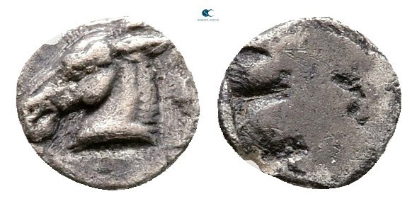 Aiolis. Kyme circa 480-450 BC. 
Tetartemorion AR

6 mm, 0,21 g



Very Fi...