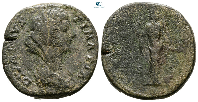 Diva Faustina II AD 175-176. Rome
Sestertius Æ

30 mm, 21,75 g



Fine