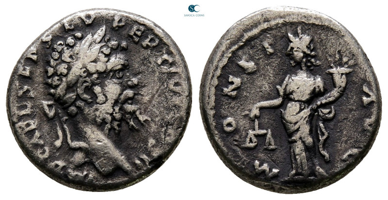 Septimius Severus AD 193-211. Emesa
Denarius AR

17 mm, 3,19 g



Nearly ...