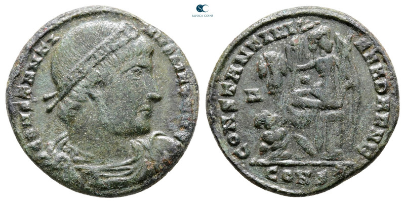 Constantine I the Great AD 306-337. Constantinople
Follis Æ

19 mm, 3,11 g
...