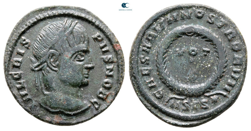 Crispus, as Caesar AD 316-326. Siscia
Follis Æ

19 mm, 2,56 g



Nearly V...