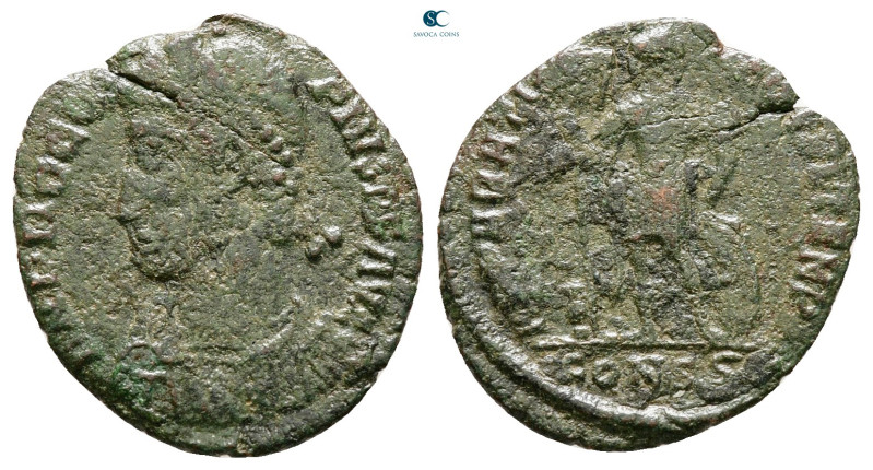 Procopius AD 365-366. Constantinople
Follis Æ

20 mm, 1,78 g



Fine