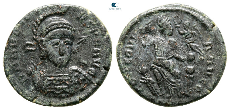 Arcadius AD 383-408. Uncertain mint
Follis Æ

19 mm, 3,00 g



Nearly Ver...