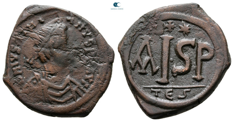 Justinian I AD 527-565. Thessalonica
16 Nummi Æ

25 mm, 6,42 g



Nearly ...