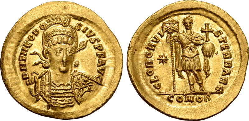 Theodosius II AV Solidus. Constantinople, AD 425-430. D N THEODOSIVS P F AVG, pe...