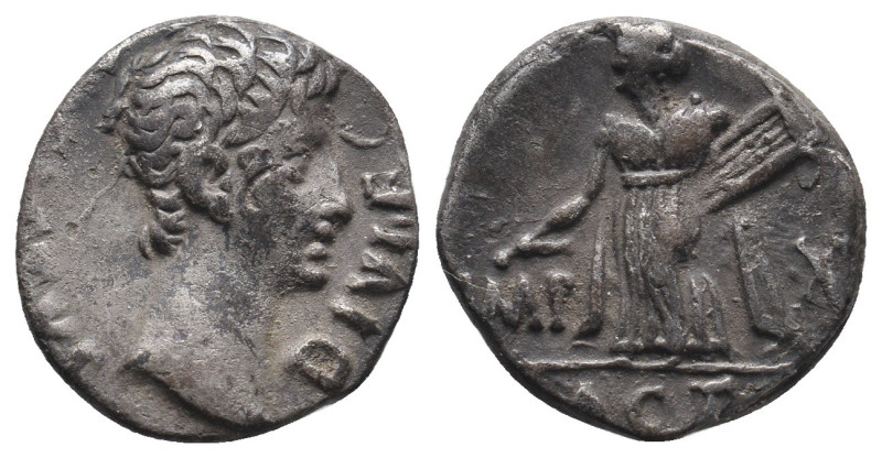 AUGUSTUS (27 BC-14 AD). Denarius. Lugdunum.
Obv: AVGVSTVS DIVI F.
Bare head righ...