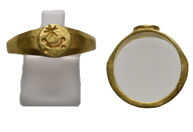 Roman gold ring 1st-3st Century AD.
Moon and star embroidery on the ring.
.
Weig...