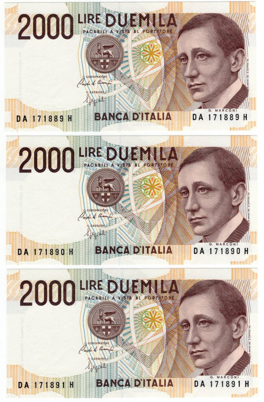 Repubblica Italiana - Lotto n.3 Banconote composto da: 2000 Lire "Marconi" - CON...