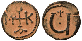 Maurice Tiberius, 582-602. Pentanummium (bronze, 1.27 g, 13 mm), Theoupolis (Antioch). Monogram 15 of Maurice Tiberius. Rev. Large Ч; above, cross. DO...