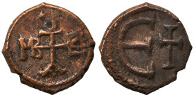 Maurice Tiberius, 582-602. Pentanummium (bronze, 1.59 g, 12 mm), Theoupolis (Antioch). Monogram 16. Rev. Large Є with cross. SB 540 var (monogram, Ч) ...