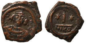 Maurice Tiberius, 582-602. Dekanummium (bronze, 3.56 g, 18 mm), Nicomedia. Crowned and cuirassed bust of Maurice Tiberius facing; around, blundered le...