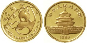 CHINA und Südostasien China Volksrepublik, seit 1949
5 Yuan GOLD 1985 Panda, an Bambuszweig turnend. 1/20 Unze Feingold.
Stempelglanz