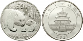 CHINA und Südostasien China Volksrepublik, seit 1949
50 Yuan 5 Unzen Silbermünze 2011. Panda mit Jungtier. Im Original-Etui mit Zertifikat und Umverp...