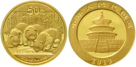 CHINA und Südostasien China Volksrepublik, seit 1949
50 Yuan GOLD Panda 2013. Pandas mit zwei Jungen beim Trinken. 1/10 Unze Feingold, verschweißt.
...