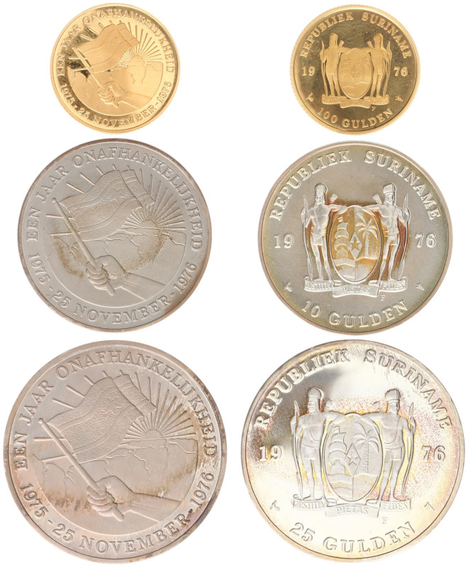 Overzeese Gebiedsdelen - Suriname - 100 Gulden 1976 Gold and 25 and 10 Gulden si...