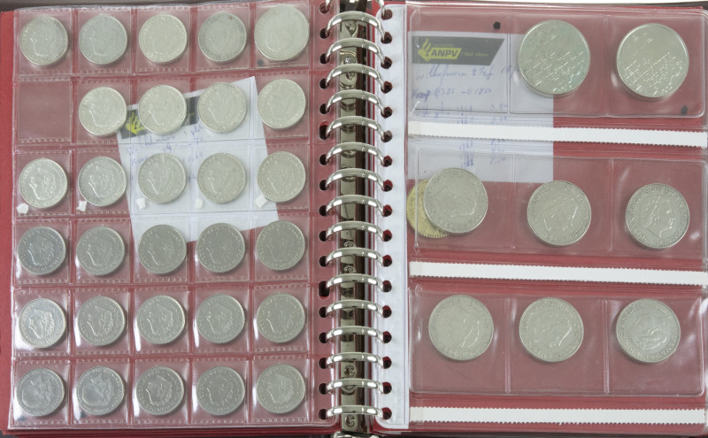 Coins Netherlands in albums - Album with Juliana silver and other Dutch coins