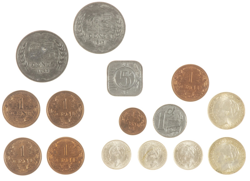 Coins Netherlands in boxes: Euros - Box with pre-1945 coins in high grades a.w. ...