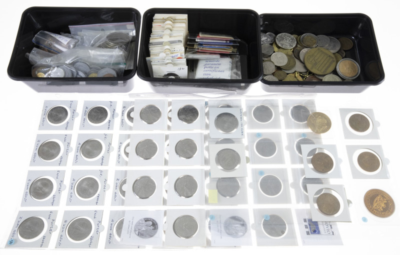 Medals in boxes - Netherlands - Lot including minor coins and medals, porters, t...