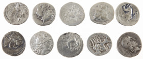 Ancient coins in lots - Roman coinage - A small lot of Roman Republican Denarii: some anonymous, L. Iulius Bursio (2), L. Calpurnius Piso Frugi etc. -...