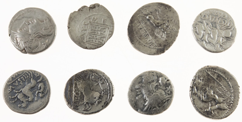 Ancient coins in lots - Roman coinage - A small lot of Roman Republican Denarii:...