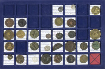 Ancient coins in lots - Roman coinage - A collection Roman coins of around AD 100, mainly bronzes: Vespasianus (Quinarius, Denarius, Dupondius, As and...