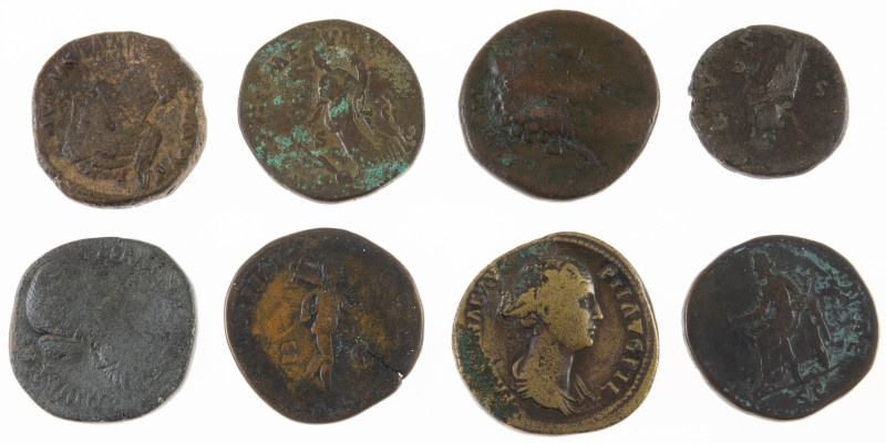 Ancient coins in lots - Roman coinage - A small lot of Roman bronzes, all relate...