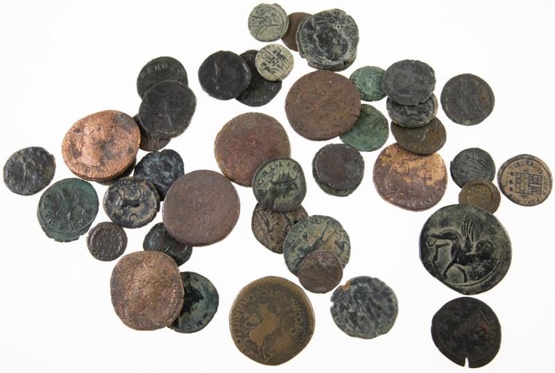 Ancient coins in lots - Roman coinage - A small collection Roman bronze coins, m...